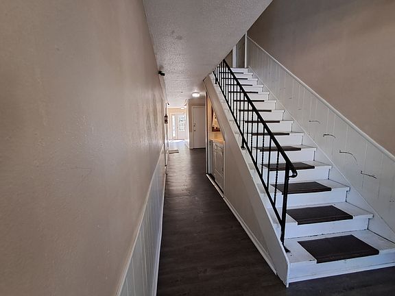 Building main entry hallway