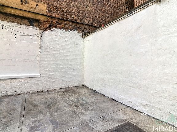 5th image of 223 Sullivan St APT 1C