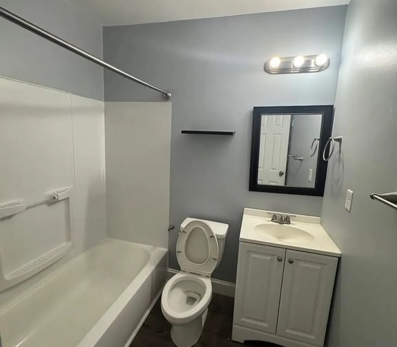 2 bed, 800 sqft, $1,750 — Photo 4