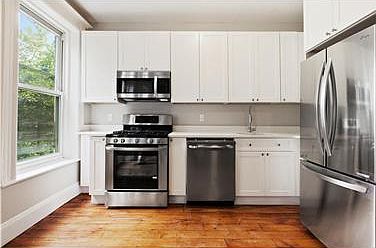 3rd image of 127 Halsey St #2