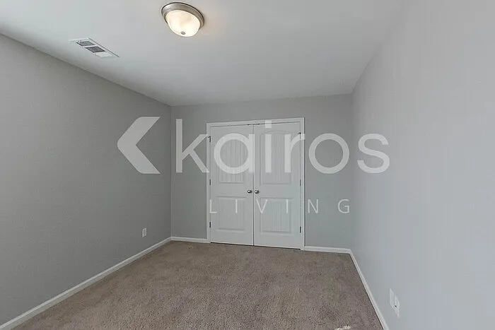 101 Saint Matthew Way — Photo 20