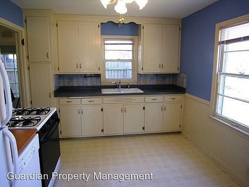 2nd image of 7544 Colfax Ave S