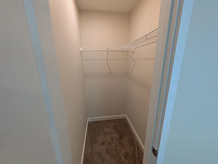 75 Ivan Dr #8 — Photo 26