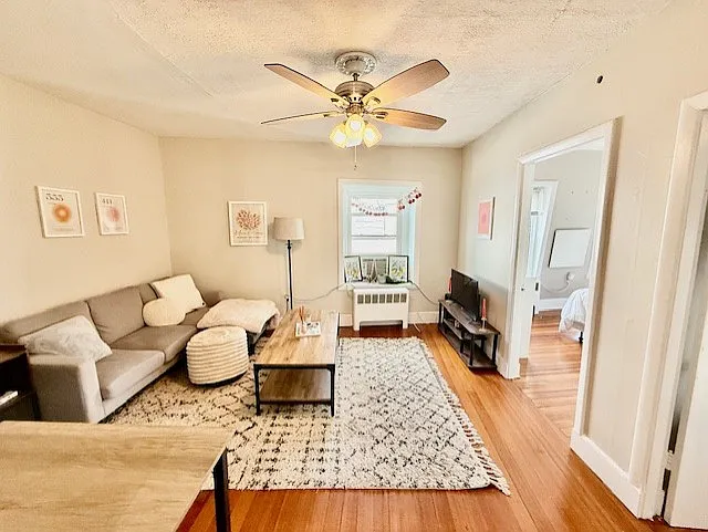 Building Photo - 435 Hanover St #4C