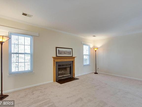 4th image of 6708 Mockingbird Woods Ct