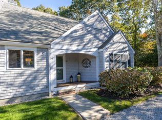 51 Carlson Ln APT 19, Falmouth, MA 02540