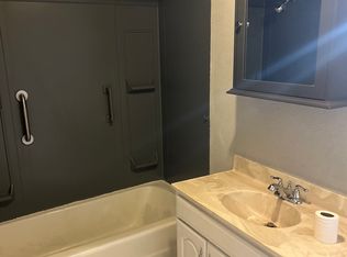 512 California Hollow Rd, Imperial, PA 15126