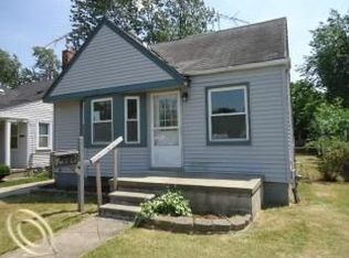 16306 Fairmount Dr, Detroit, MI 48205