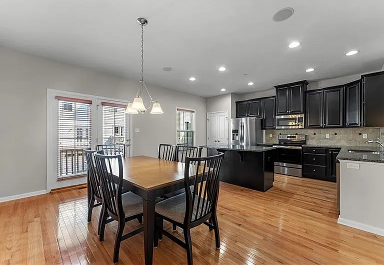 410A Fairmont Dr — Photo 10