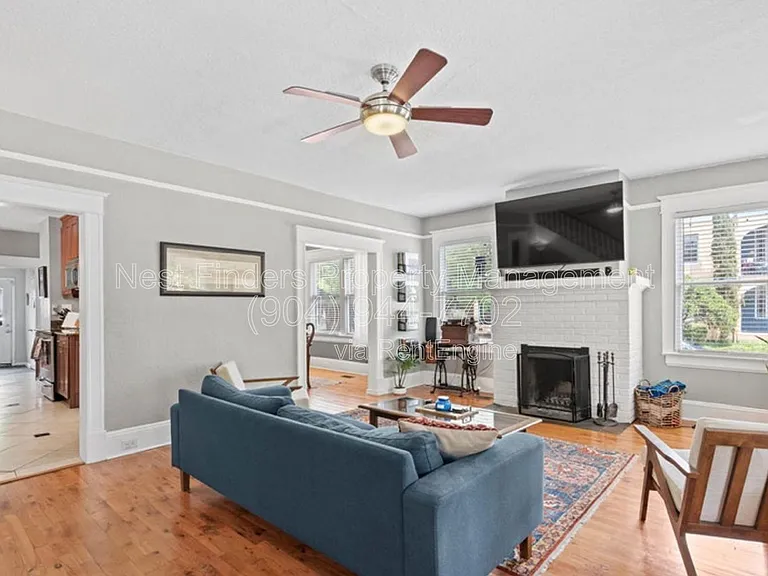 2623 Forbes St — Photo 6