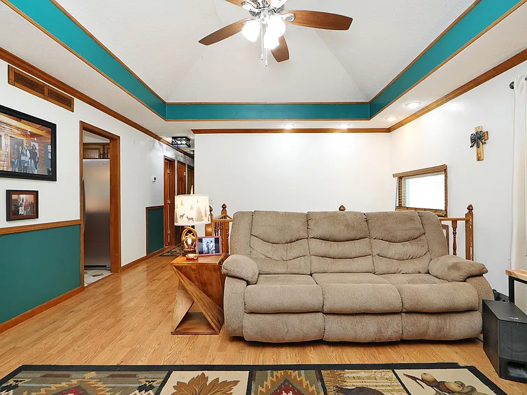 119 N Kaw Dr — Photo 8