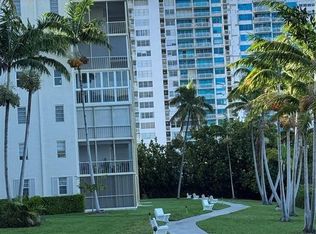 2859 Leonard Drive #G414, Aventura, FL 33160