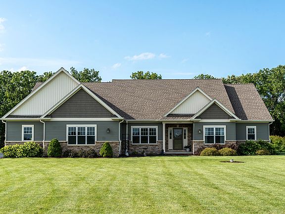 3rd image of 15919 Burr Oak Rd