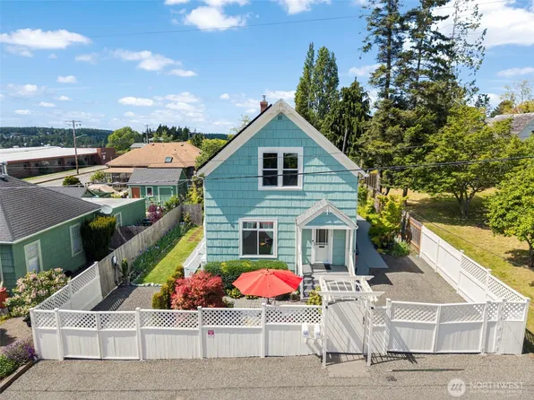 1526 Blaine Street, Port Townsend, WA 98368