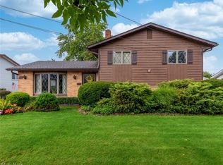 6274 Adair Ct, Brookpark, OH 44142