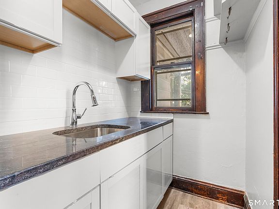 5th image of 165 Smith Street