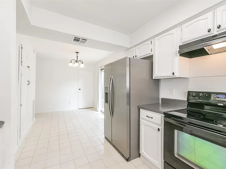 2203 Riverford Dr — Photo 21