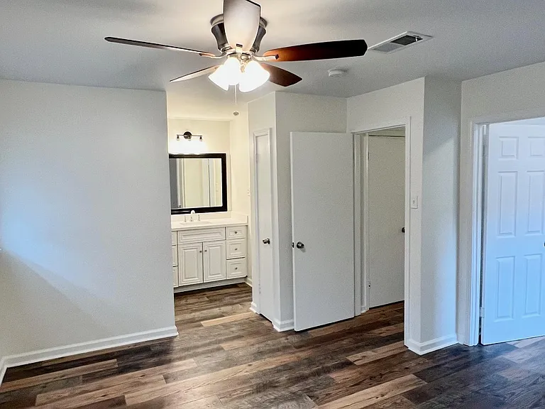 673 Cameron Ct — Photo 9