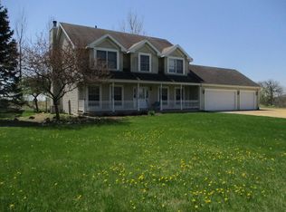 8405 N Boone School Rd, Capron, IL 61012