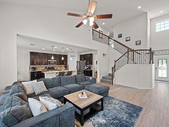 5th image of 9401 Tanager Way