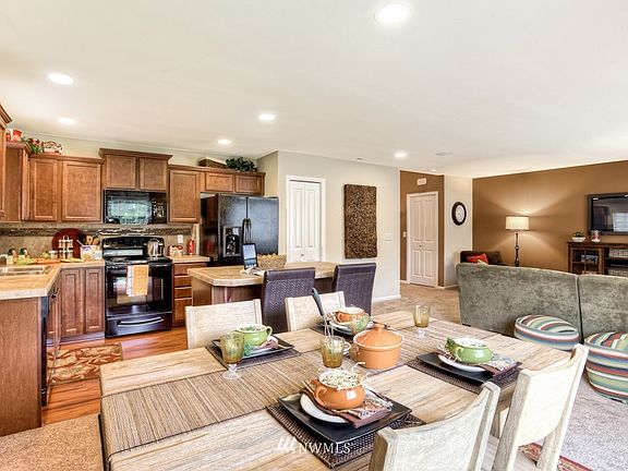 5th image of 13130 81st Avenue Ct E #39