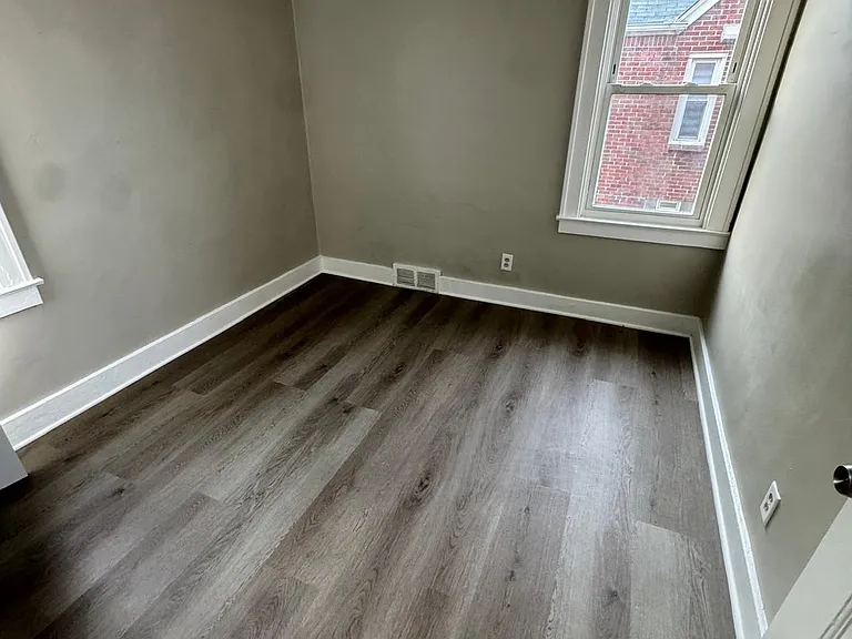 7815 Normile St — Photo 3