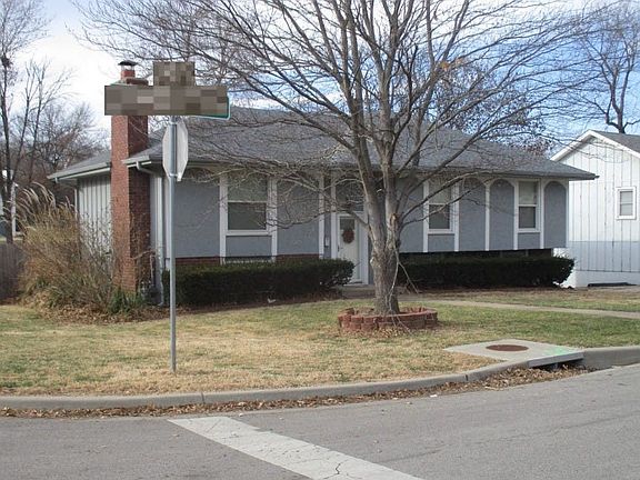 3rd image of 3416 S Grand Ave