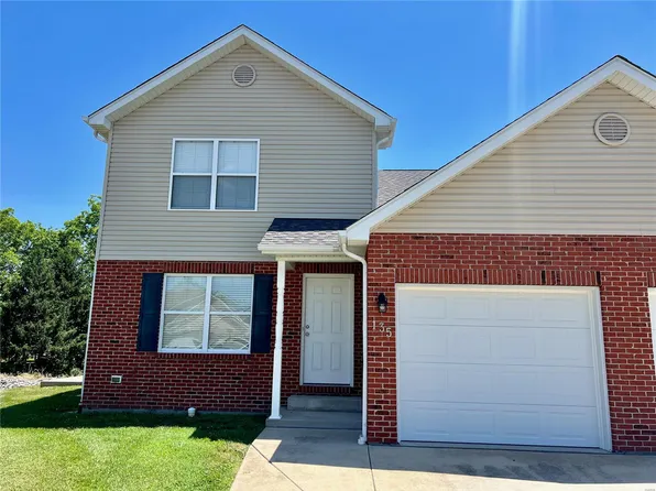 135 Regency Pl, Millstadt, IL 62260