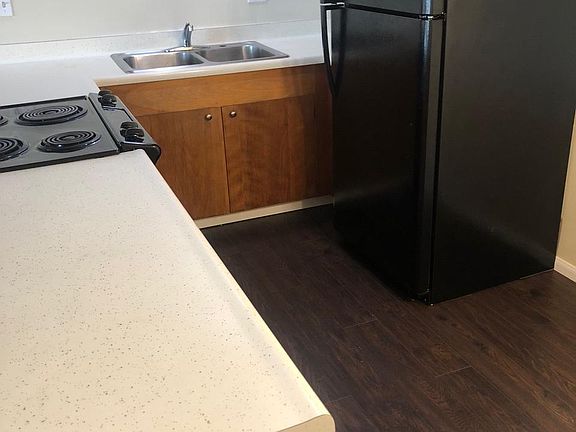 3rd image of 1507 W Barbara Worth Dr #20