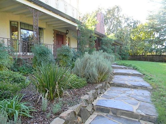 2nd image of 6115 Hoffman Ln