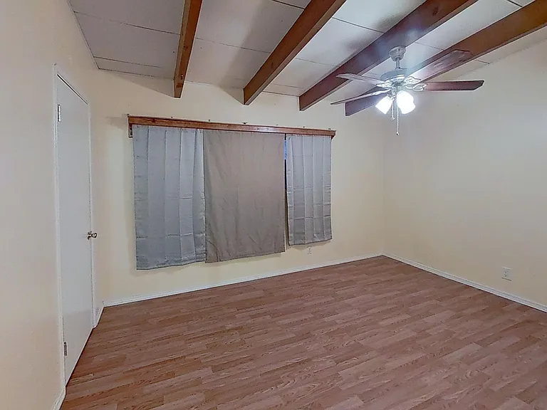 38849 Yucca Tree St — Photo 12