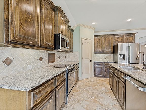 4th image of 3036 Veranda Vista Dr