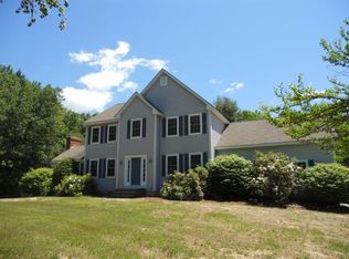 14 Crawford Rd, Chester, NH 03036