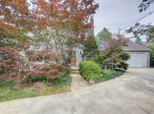 512 S McKinley Ave, Champaign, IL 61821