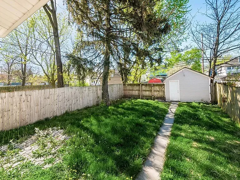 525 E Jenkins Ave — Photo 15