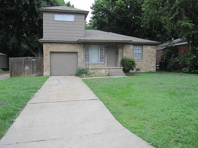 3029 NW 46th St