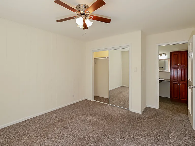 312 Olive St — Photo 12