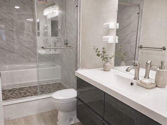 5th image of 12 9th St APT 206
