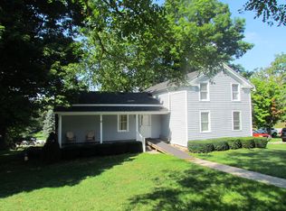 8102 Parmalee Rd, Le Roy, NY 14482