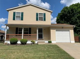 706 Wayside Dr, Akron, OH 44320