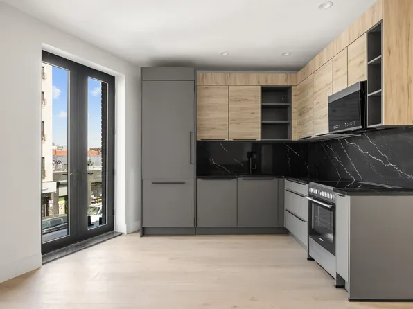 1048 Flushing Avenue 4L image 3 of 18