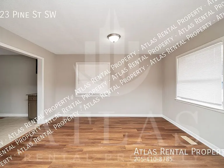 223 Pine St SW — Photo 6