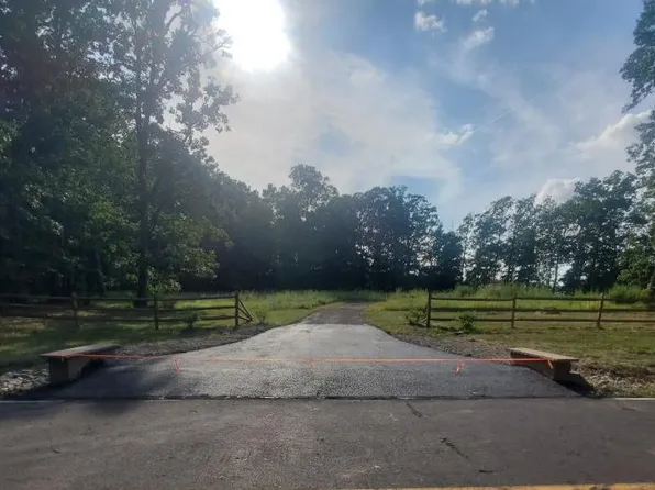 582 Kellers Church Rd, Ottsville, PA 18942