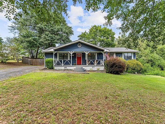 2nd image of 219 Woodhaven Dr