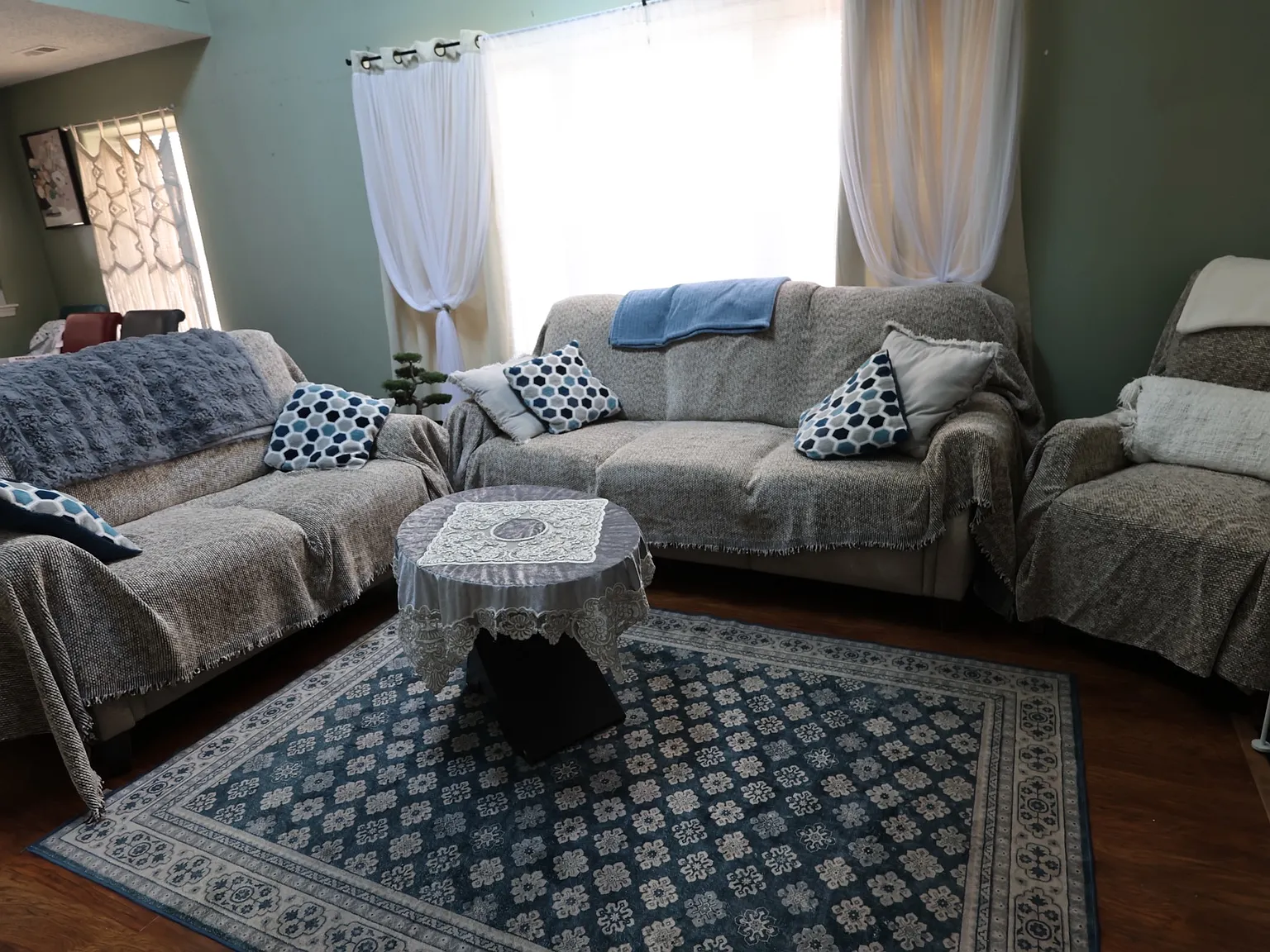 2 bed, 1587 sqft, $2,600 — Photo 3
