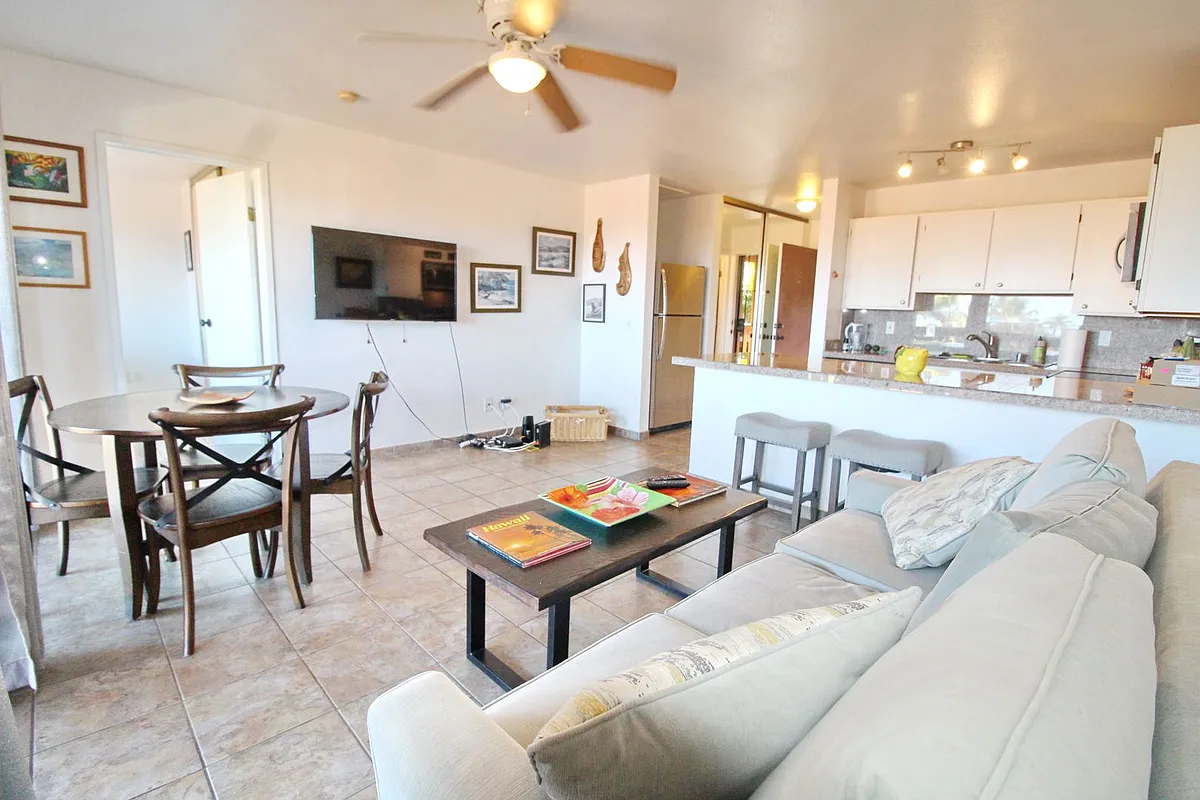 Building Photo - 3740 Lower Honoapiilani Rd #C304