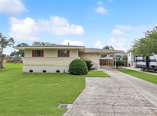458 Pine St, Norco, LA 70079