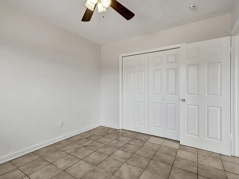 2525 Superior St — Photo 11