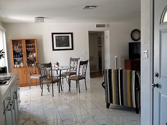 4th image of 10044 N 103rd Ave