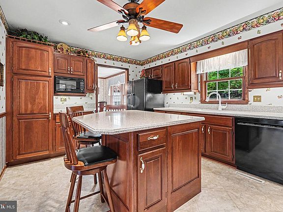 5th image of 3505 Ada Dr
